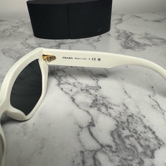 Authentic Prada SPR A09 - White acetate NWT - Picture 5 of 6